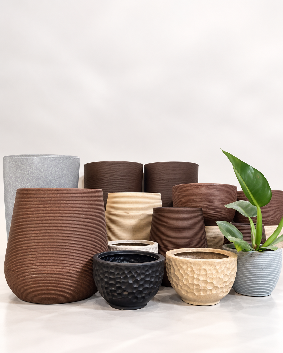 Coleção de Vasos Texturizados em Estúdio