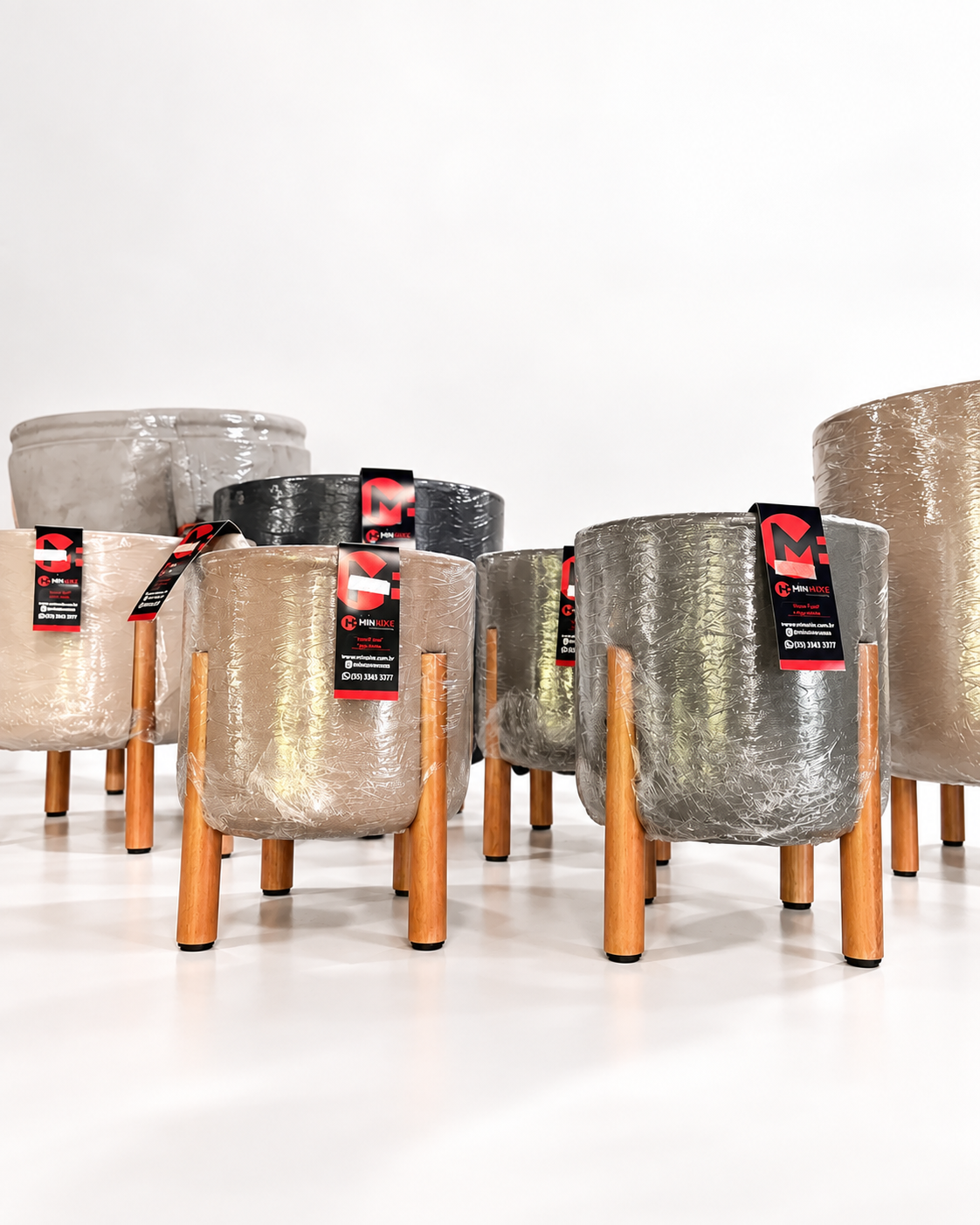 Vasos MINAIXE com Pernas de Madeira